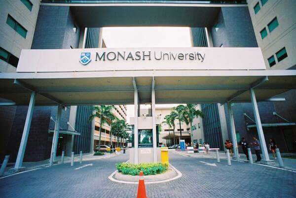 Scholarships Offered by Monash University